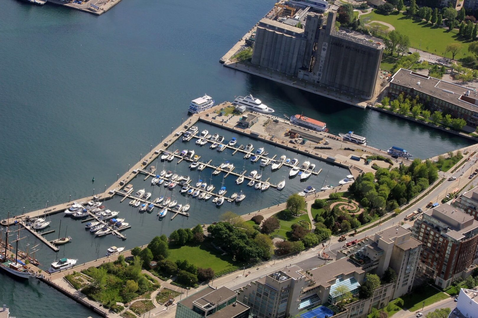 Faça Intercâmbio em Toronto – Canadá Faça Intercâmbio em Toronto – Canadá
